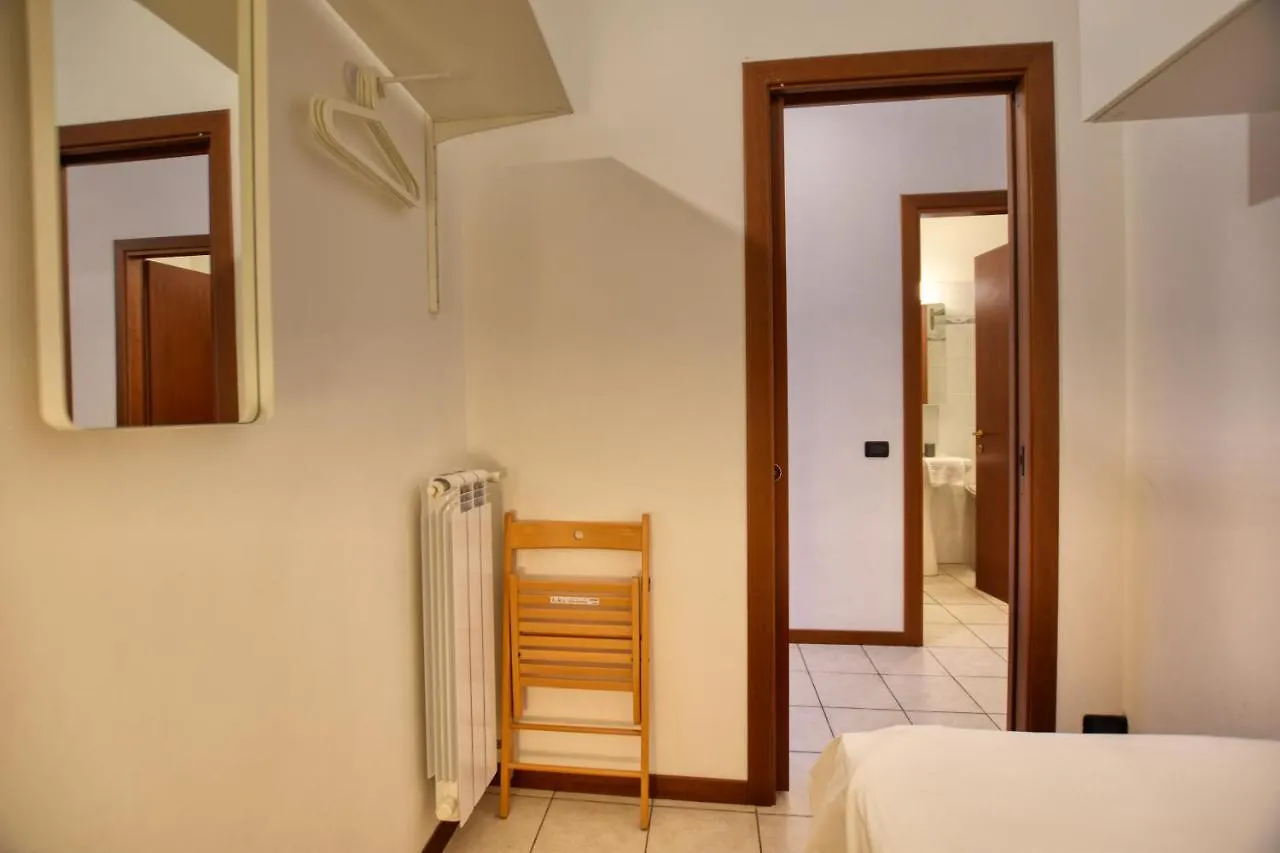 Two-Bedroom Modern Apartment Acquaseria Italy